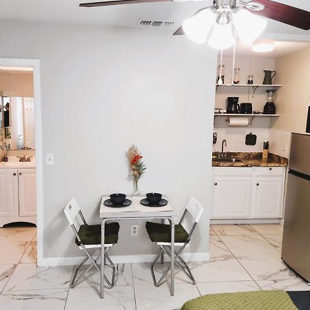 Adorable Mini Suite In Tampa Eksteriør billede