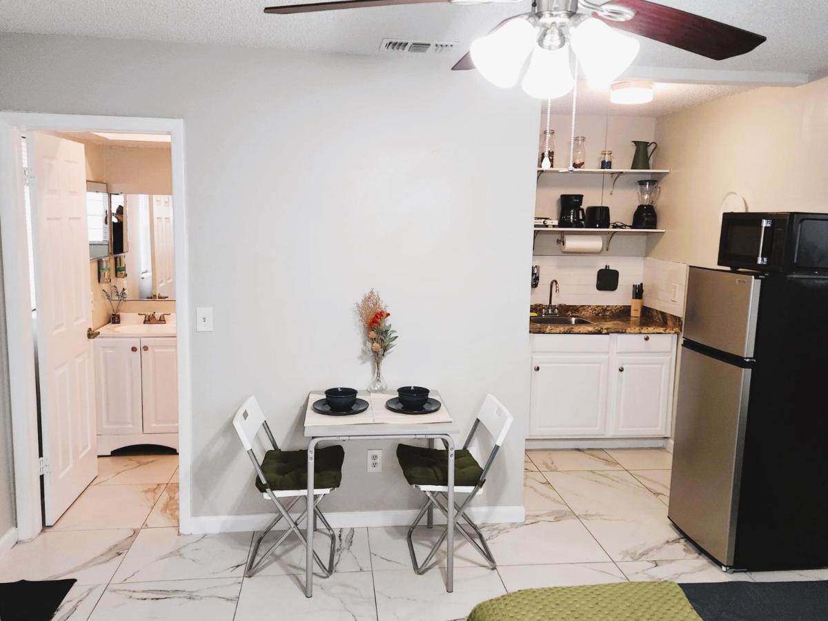 Adorable Mini Suite In Tampa Eksteriør billede
