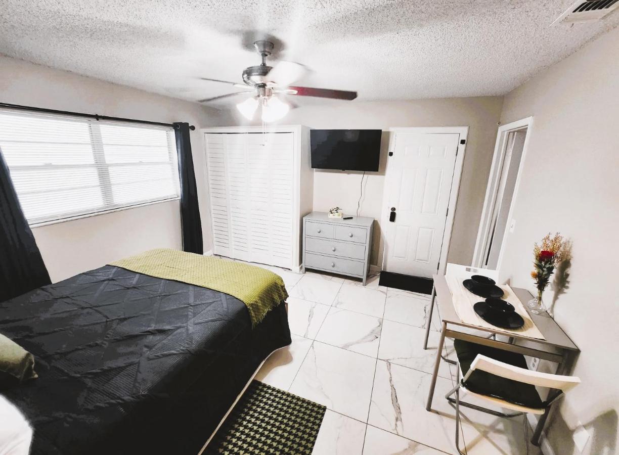 Adorable Mini Suite In Tampa Eksteriør billede